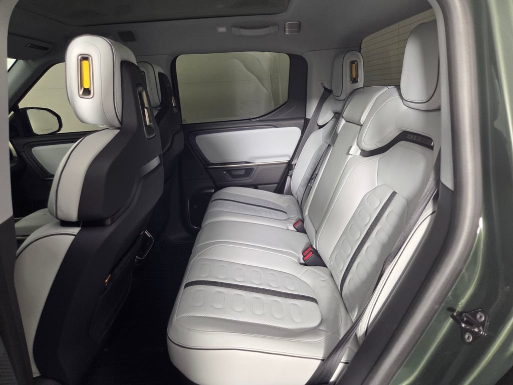 Used 2025 Rivian R1T Adventure AWD/4WD image 22