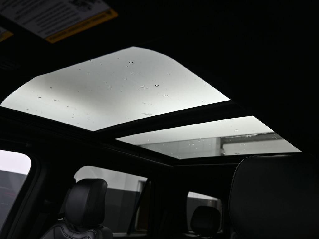 Used 2024 Lincoln Navigator Premiere image 33