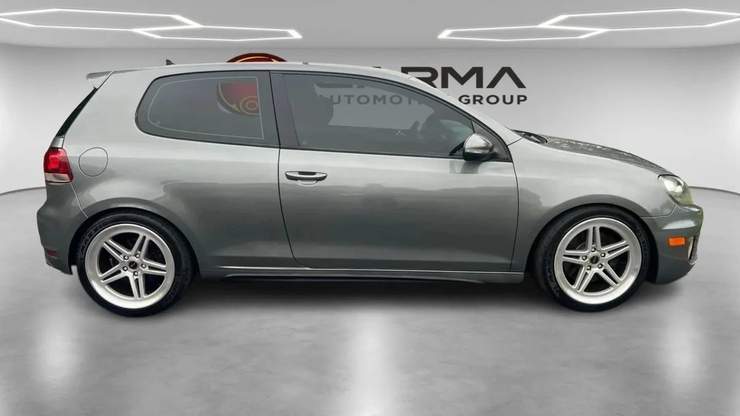 Used 2011 Volkswagen GTI 2-Door FWD image 6