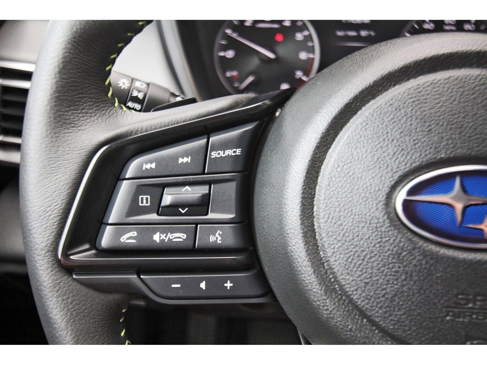 Certified 2025 Subaru Outback Onyx Edition AWD/4WD image 15