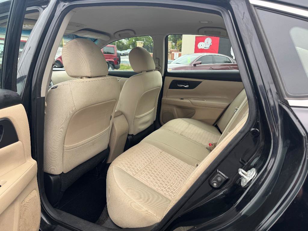 Used 2016 Nissan Altima 2.5 S w/ Power Driver Seat Package FWD image 13