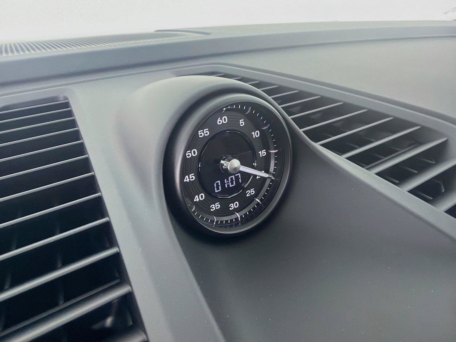 Certified 2026 Porsche Macan Electric RWD image 17