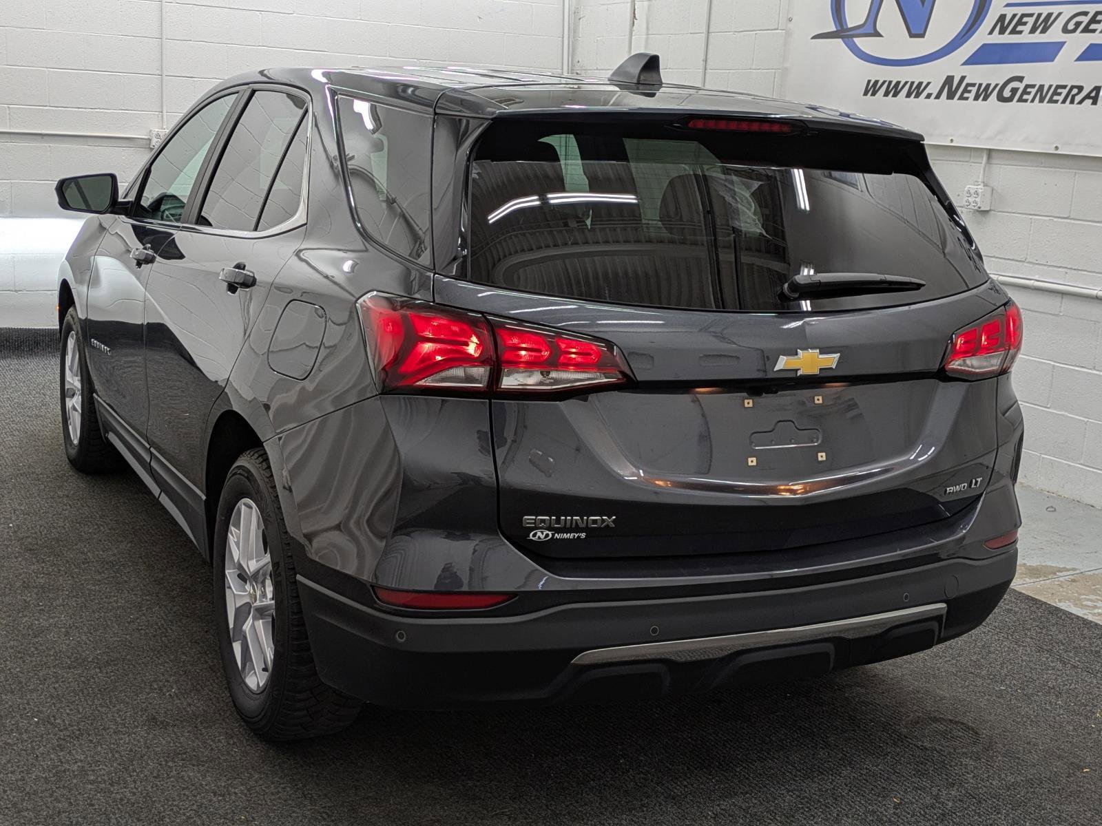 Used 2023 Chevrolet Equinox LT w/ Driver Convenience Package image 28