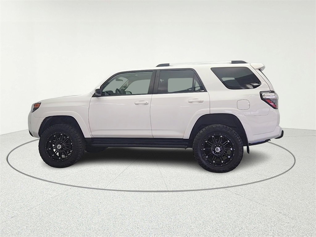 Used 2014 Toyota 4Runner Limited image 4