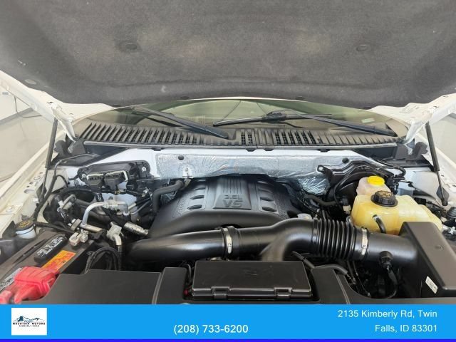 Used 2017 Ford Expedition Limited w/ Equipment Group 301A AWD/4WD image 39
