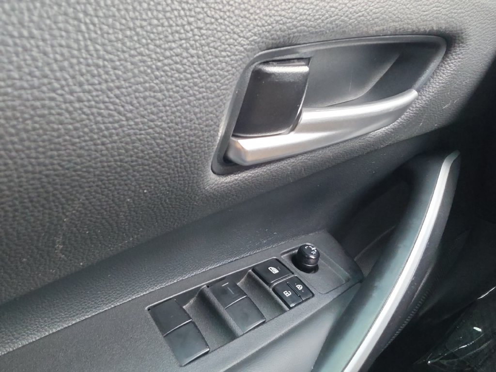 Used 2025 Toyota Corolla SE FWD image 21