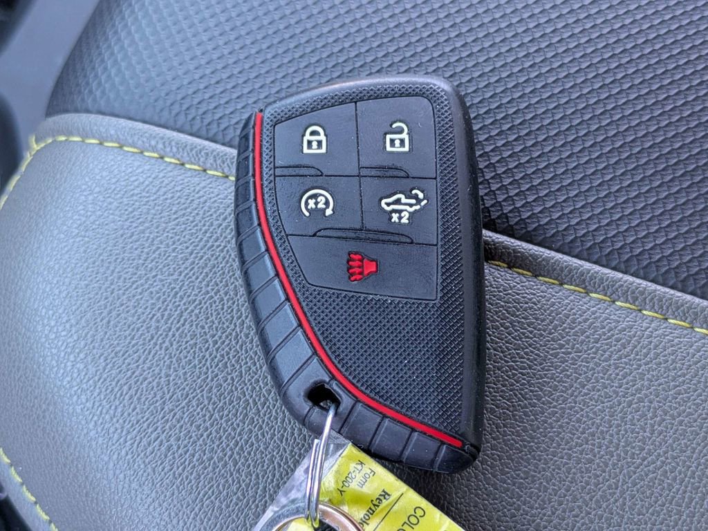 Used 2023 Chevrolet Silverado 1500 ZR2 w/ Technology Package AWD/4WD image 28