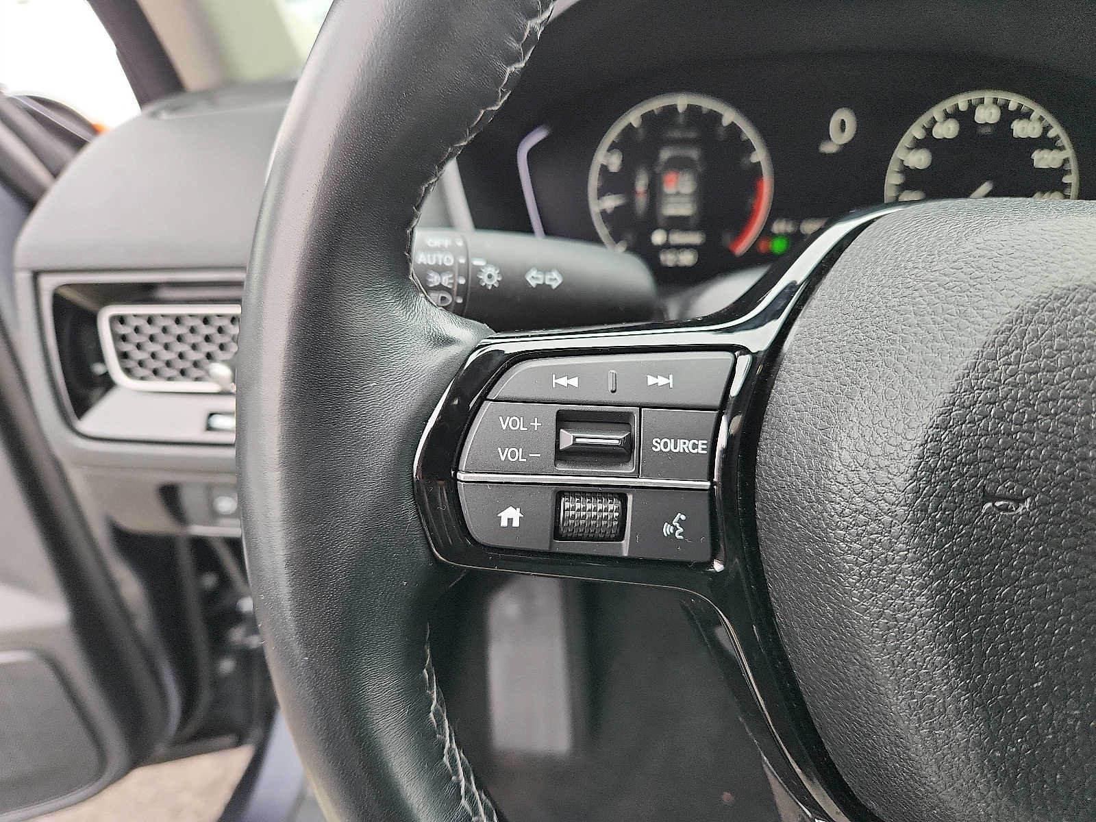 Certified 2022 Honda Civic EX image 20