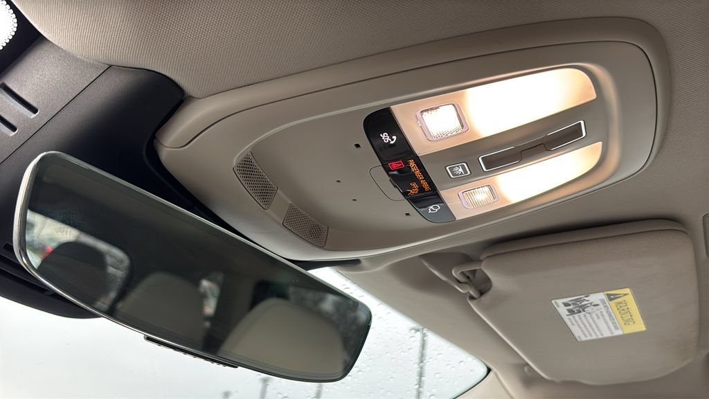 Certified 2024 Volvo XC90 B6 Plus AWD/4WD image 24