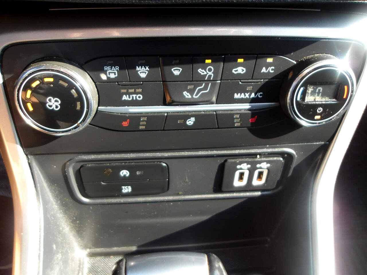 Used 2019 Ford EcoSport Titanium image 25