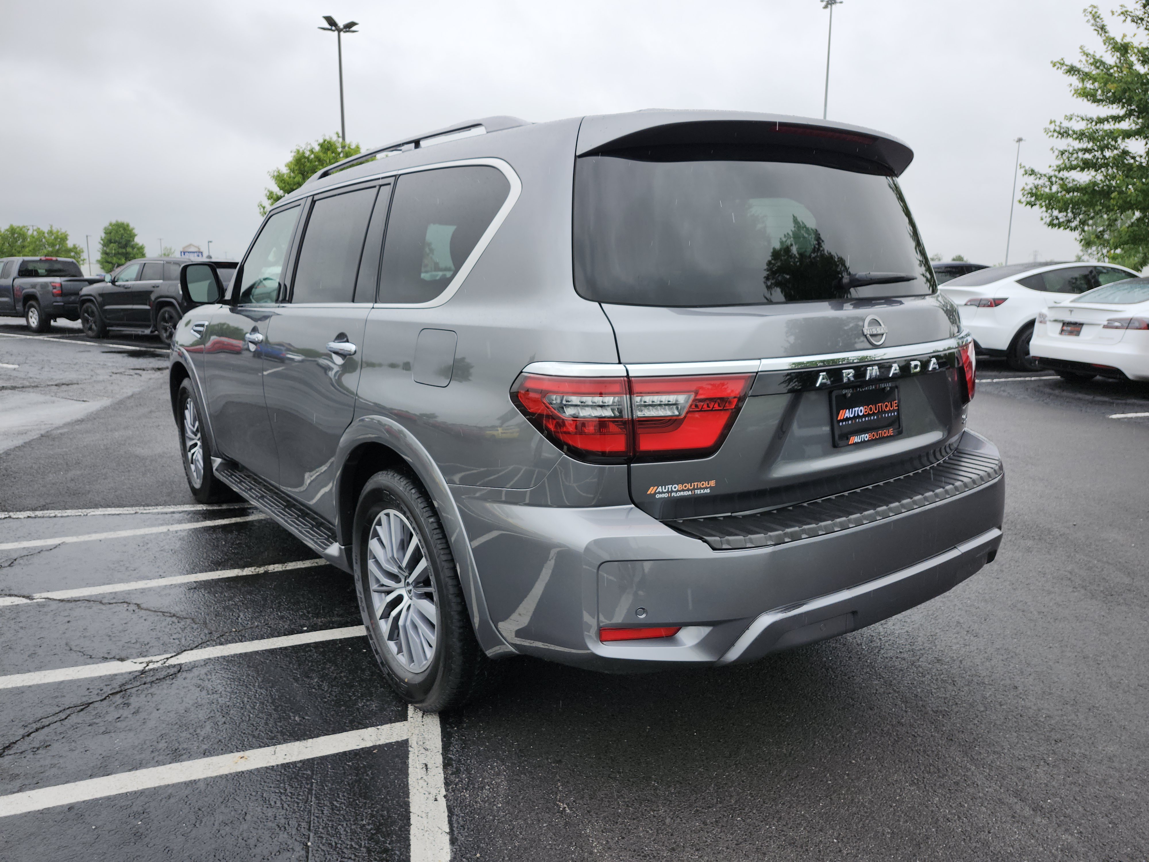Used 2023 Nissan Armada SL w/ Captain's Chairs Package AWD/4WD image 18