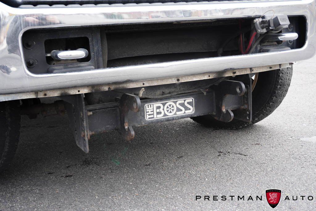 Used 2011 Ford F350 Lariat w/ Lariat Interior Pkg image 4