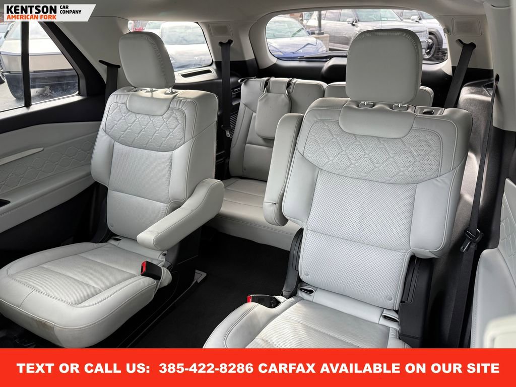 Used 2025 Ford Explorer Platinum w/ LUX Leather Package image 30