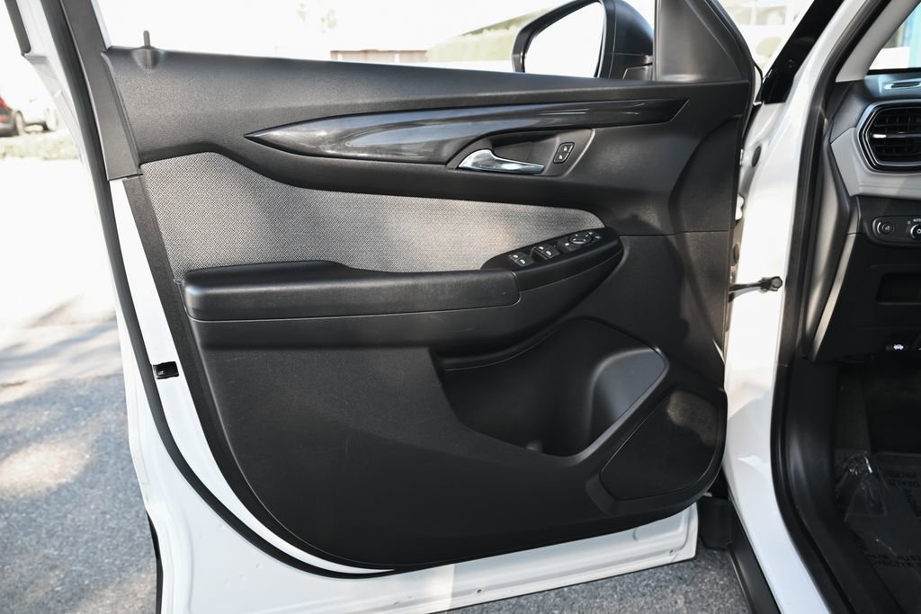 Used 2024 Chevrolet TrailBlazer LS image 19