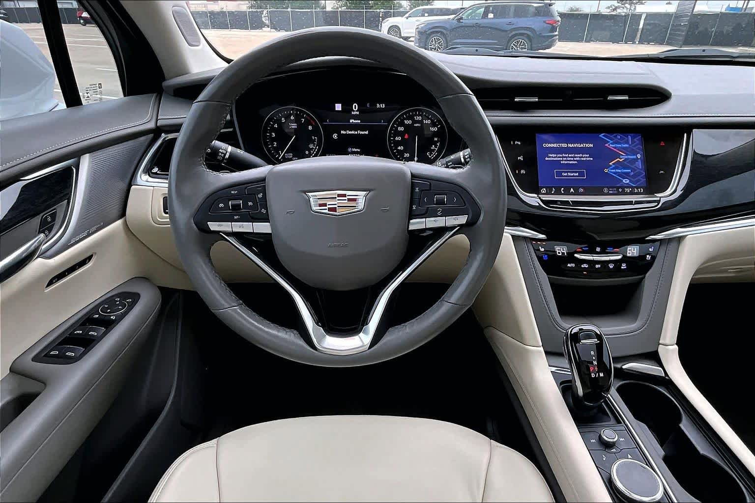 Used 2022 Cadillac XT6 Premium Luxury w/ Technology Package FWD image 6