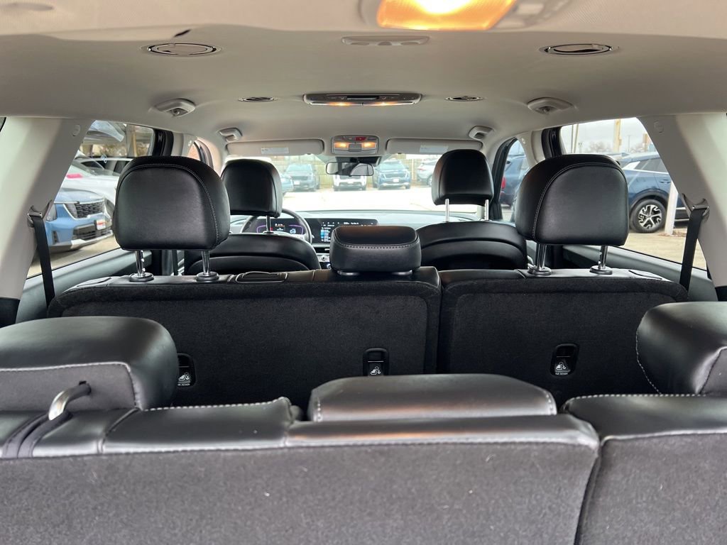 Certified 2024 Kia Telluride LX image 13