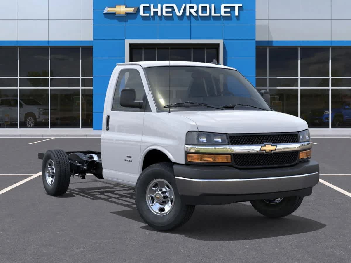 New 2025 Chevrolet Express 3500 w/ Power Convenience Package RWD image 3