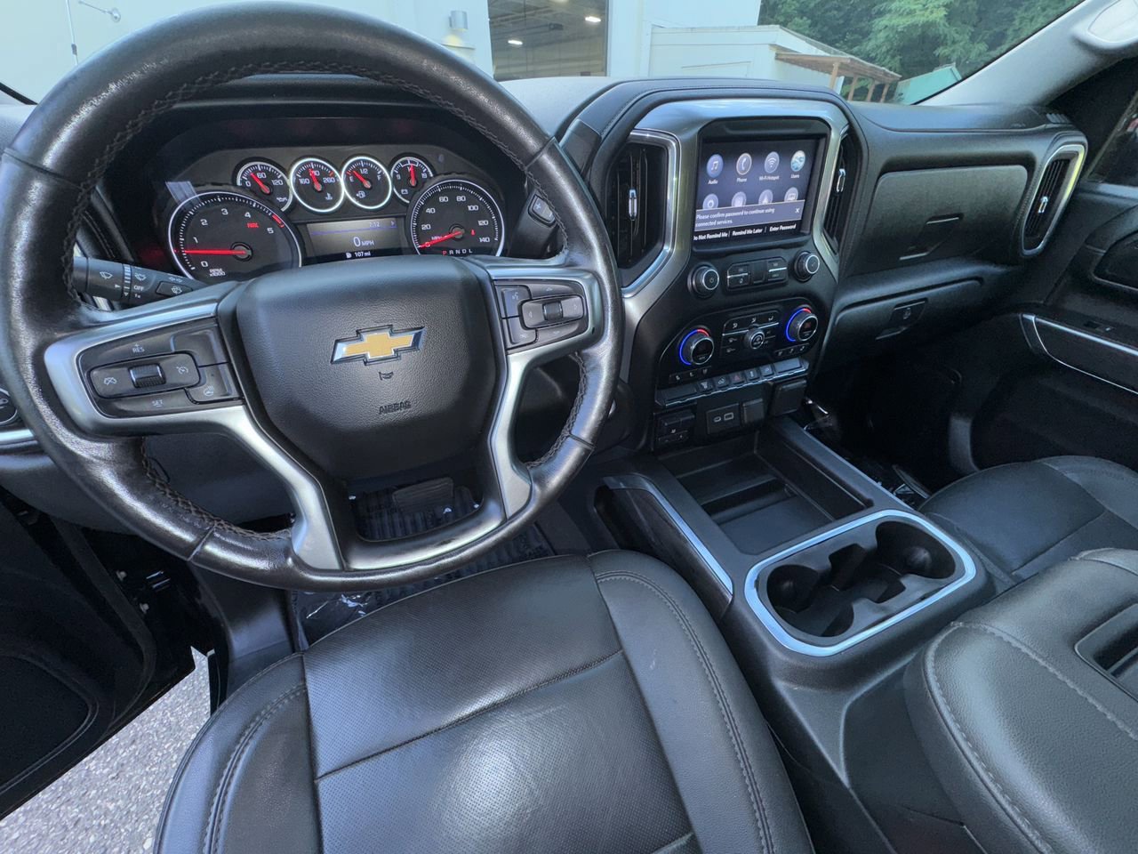 Used 2021 Chevrolet Silverado 3500 LTZ w/ LTZ Convenience Package image 12