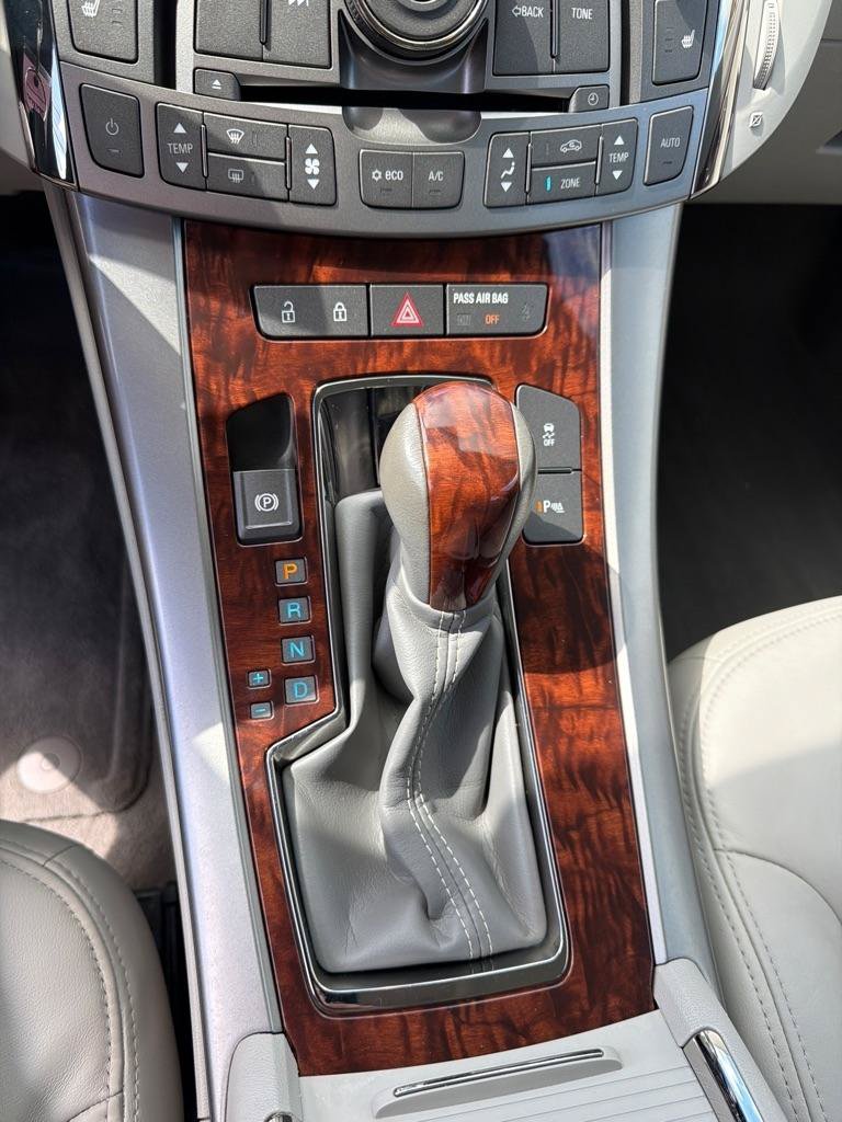 Used 2013 Buick LaCrosse Leather FWD image 21