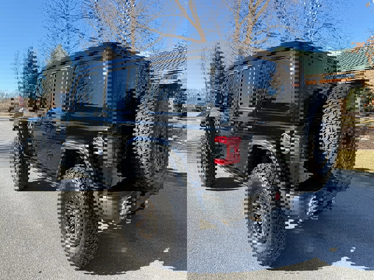 Used 2024 Jeep Wrangler Unlimited Rubicon 392 image 8