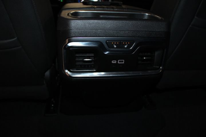 Used 2024 Chevrolet Silverado 2500 High Country w/ High Country Premium Package AWD/4WD image 24