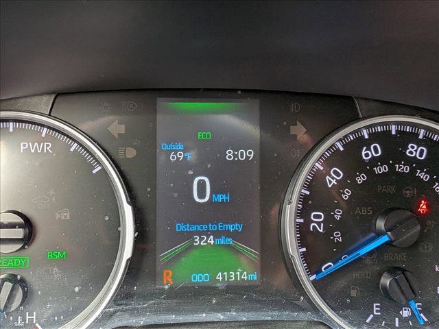 Used 2022 Toyota RAV4 SE w/ Convenience Package AWD/4WD image 12