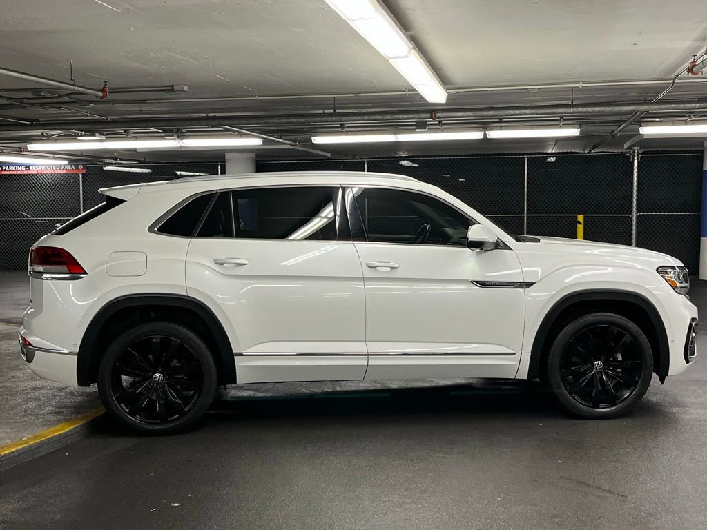 Certified 2022 Volkswagen Atlas Cross Sport SEL Premium R-Line w/ Cross Sport MDO Package AWD/4WD image 41