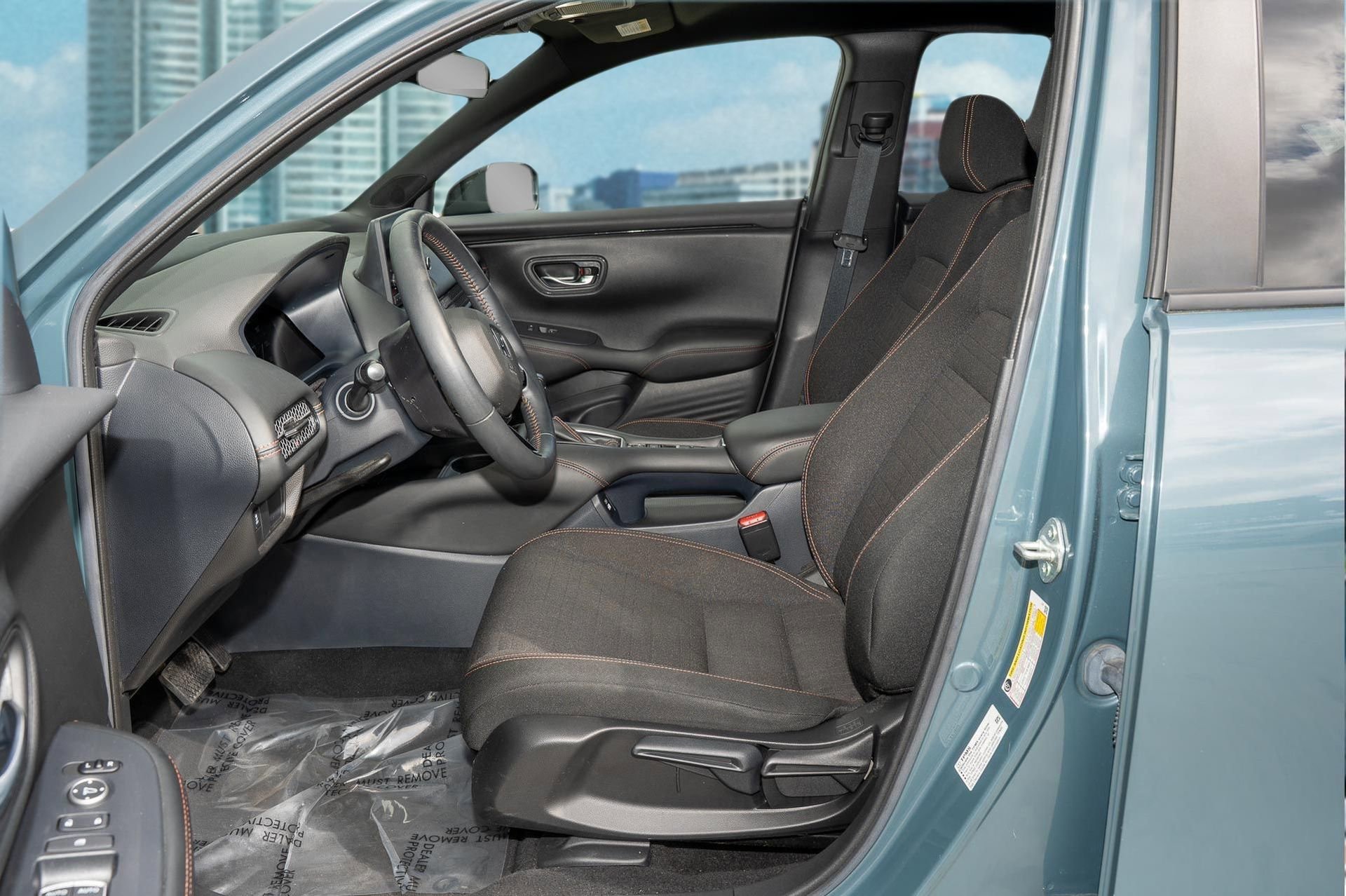 Certified 2023 Honda HR-V Sport image 15