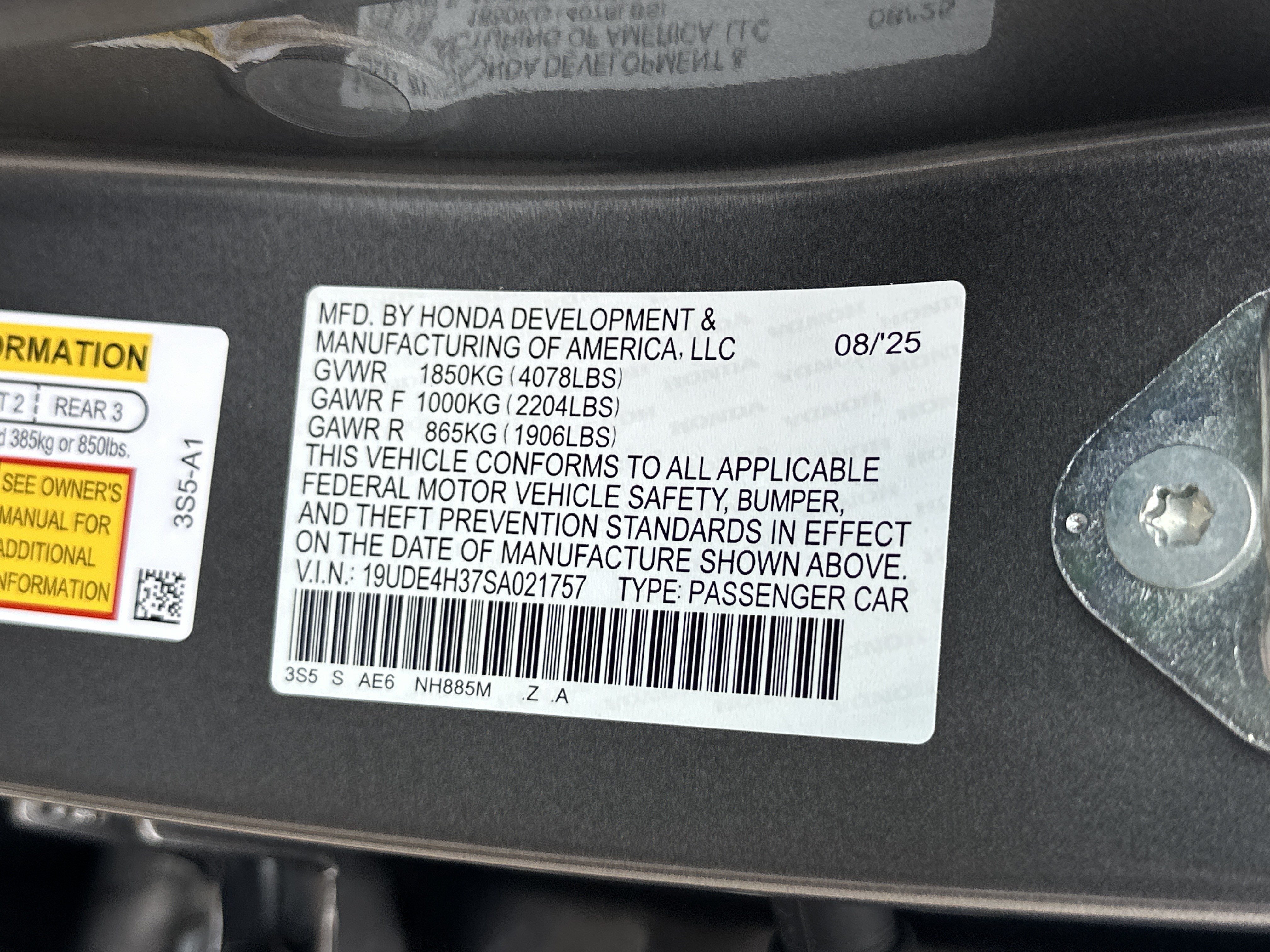 Certified 2025 Acura Integra A-Spec FWD image 38