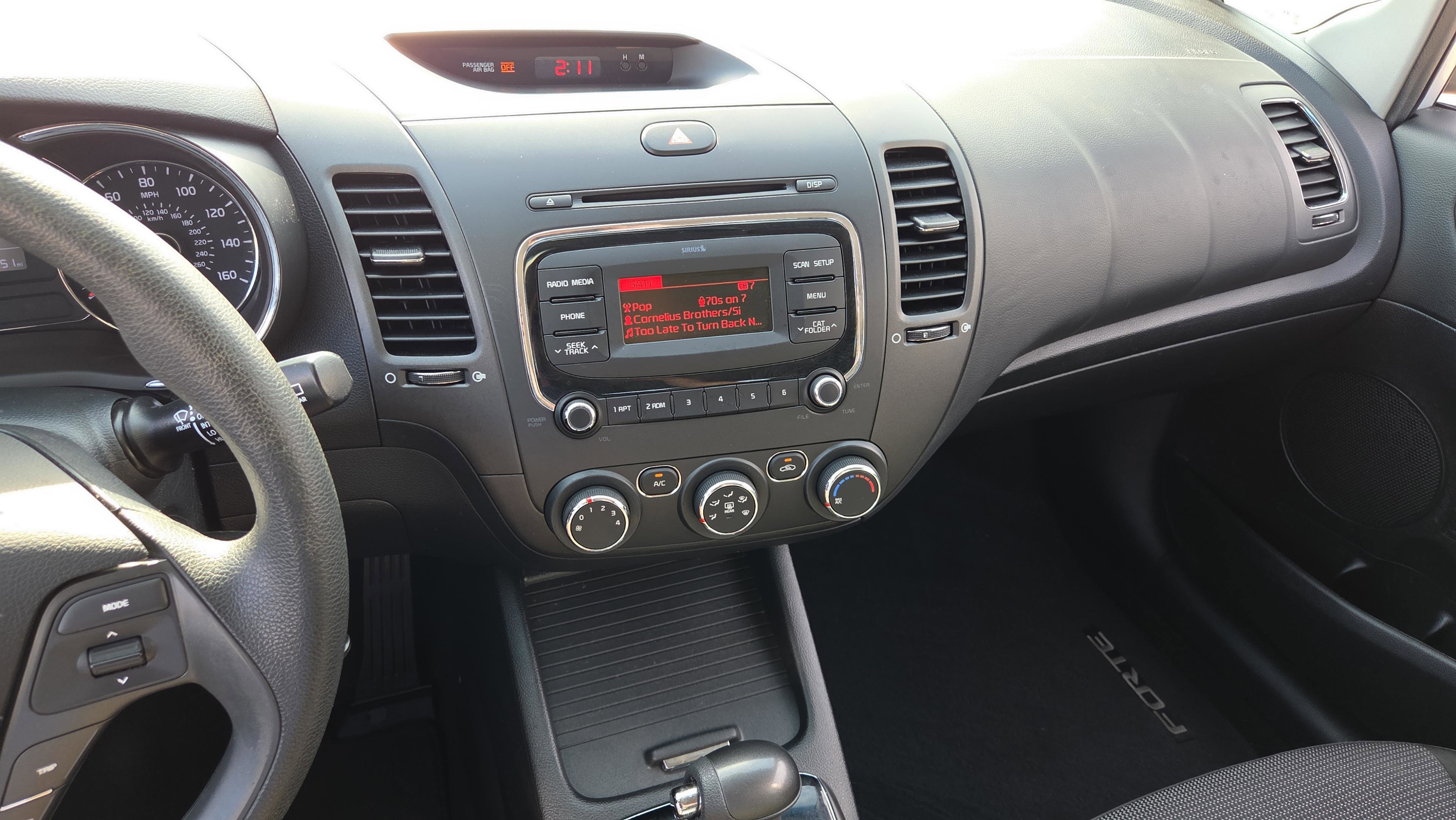 Used 2017 Kia Forte LX image 20