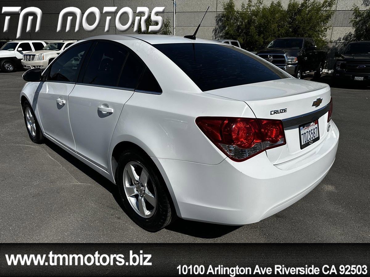 Used 2014 Chevrolet Cruze LT image 4