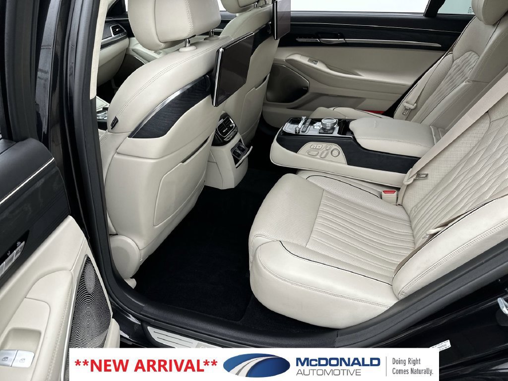 Used 2022 Genesis G90 5.0 Ultimate AWD/4WD image 22
