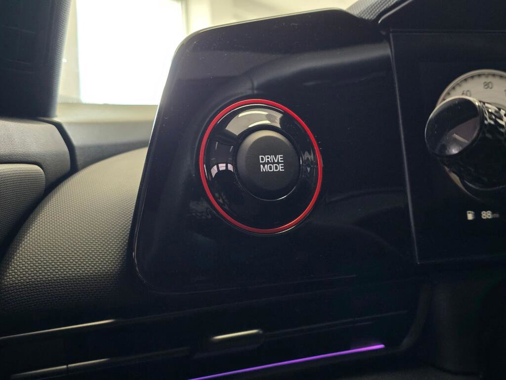 Used 2025 Hyundai Elantra N Line image 24