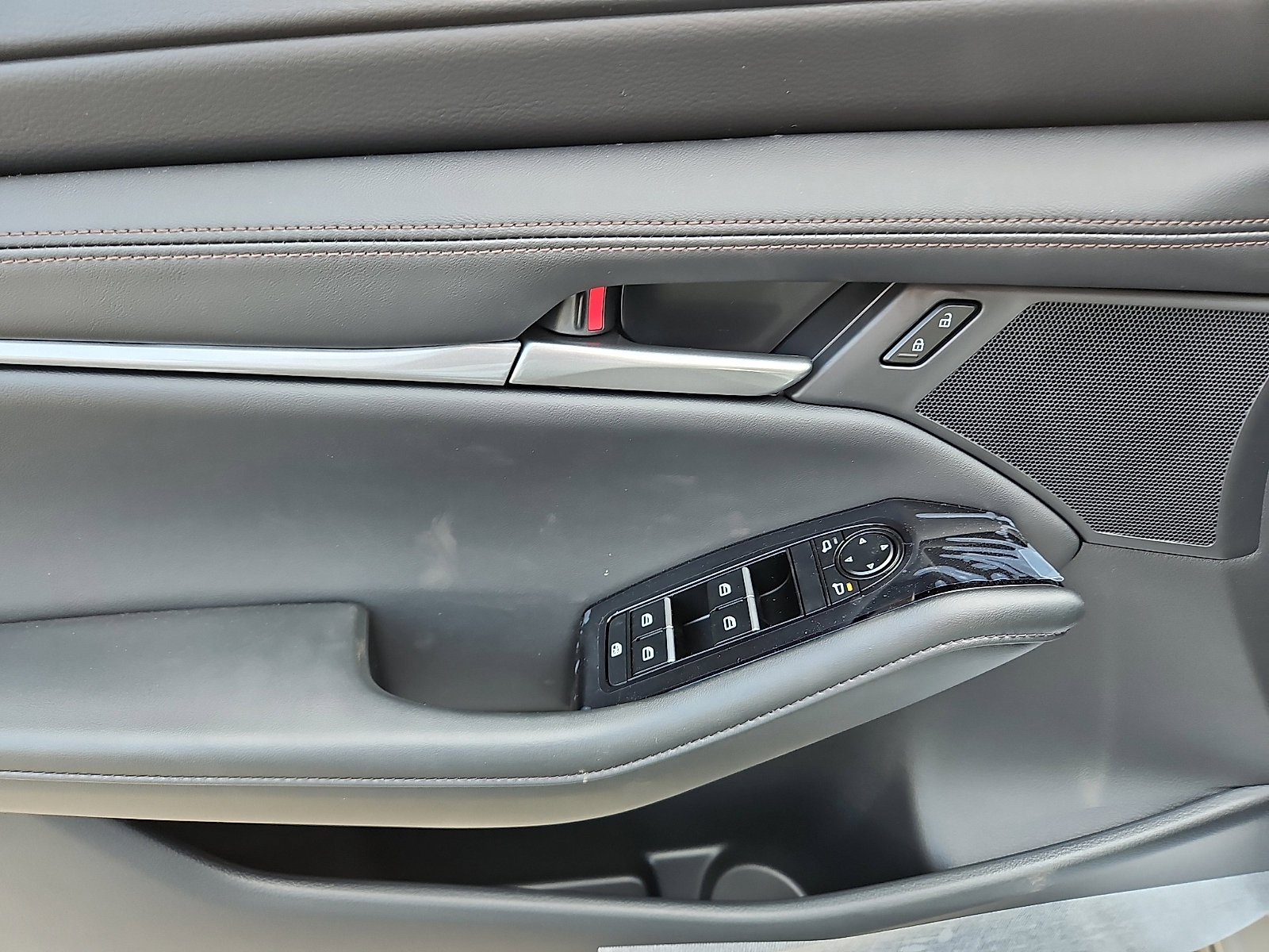 New 2026 MAZDA MAZDA3 s Sport image 10