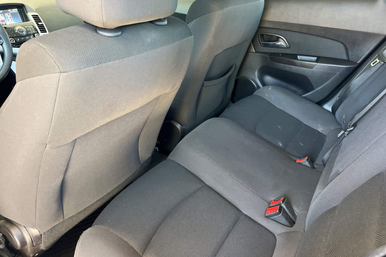 Used 2016 Chevrolet Cruze LT FWD image 4