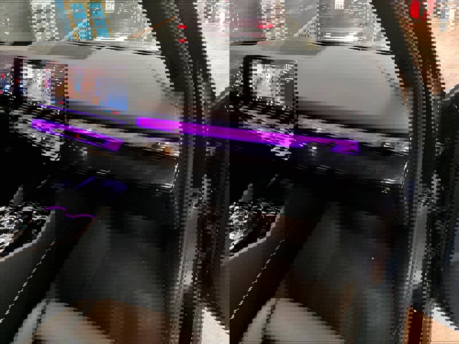 Used 2026 BMW 540i xDrive w/ Executive Package AWD/4WD image 17