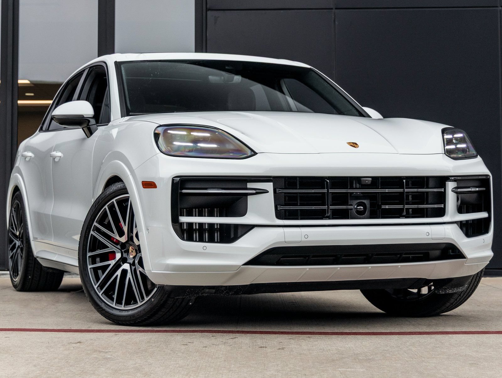 Certified 2026 Porsche Cayenne GTS AWD/4WD image 6