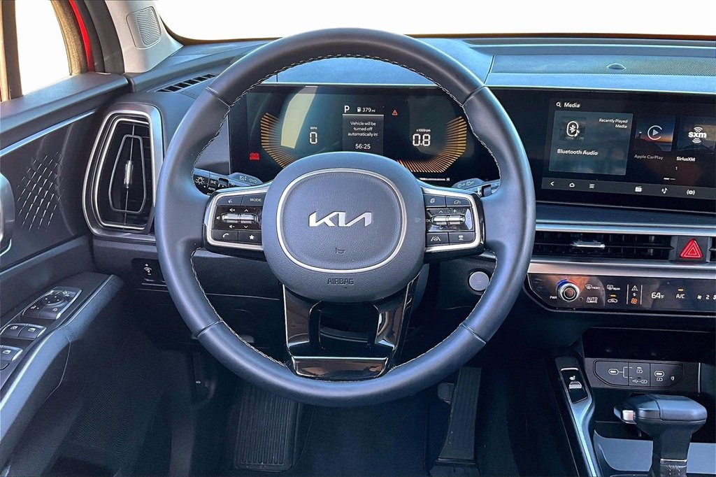 Certified 2025 Kia Sorento EX w/ Panoramic Sunroof Package image 5