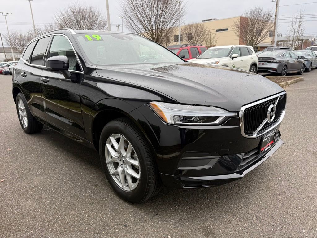 Used 2019 Volvo XC60 T5 Momentum image 5