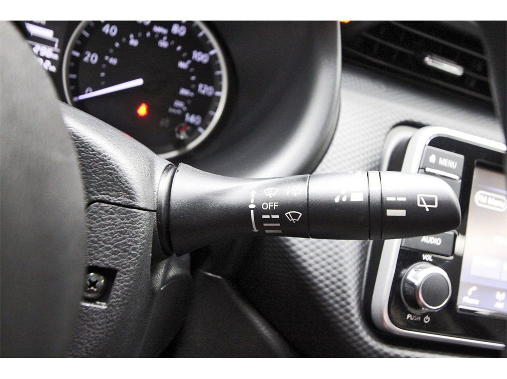 Used 2025 Nissan Kicks Play S image 17