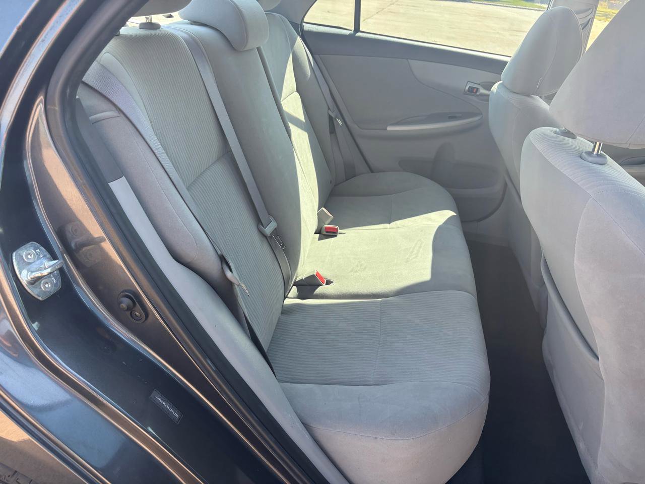 Used 2010 Toyota Corolla FWD image 9
