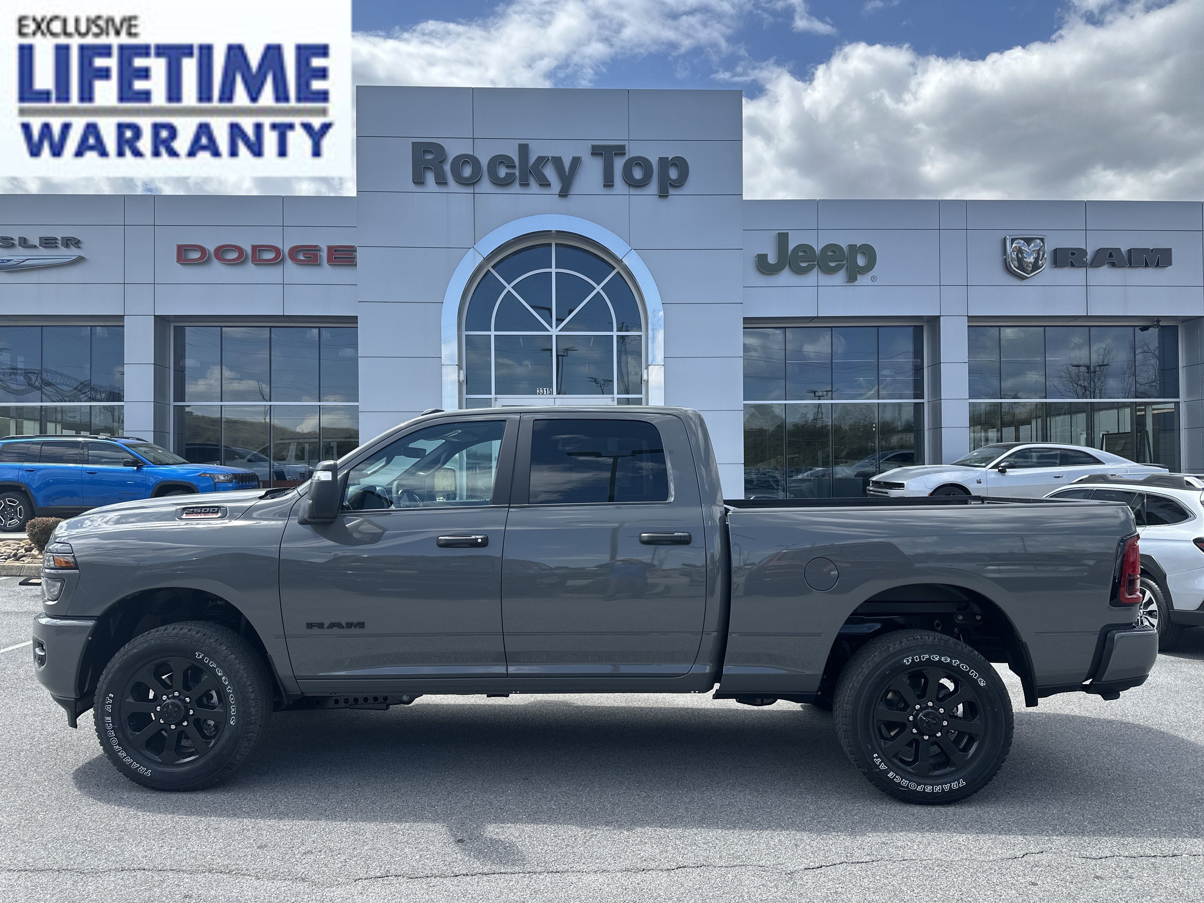 New 2026 RAM 2500 Big Horn AWD/4WD image 1