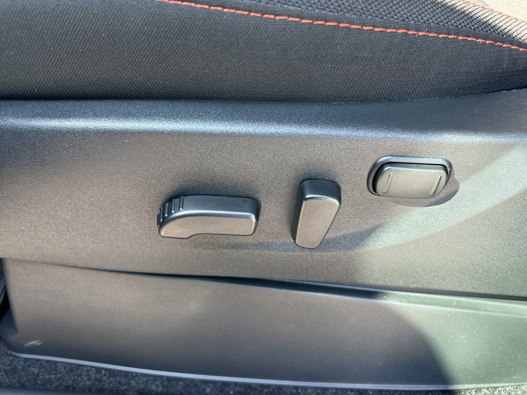 Used 2025 Nissan Frontier PRO-4X image 22