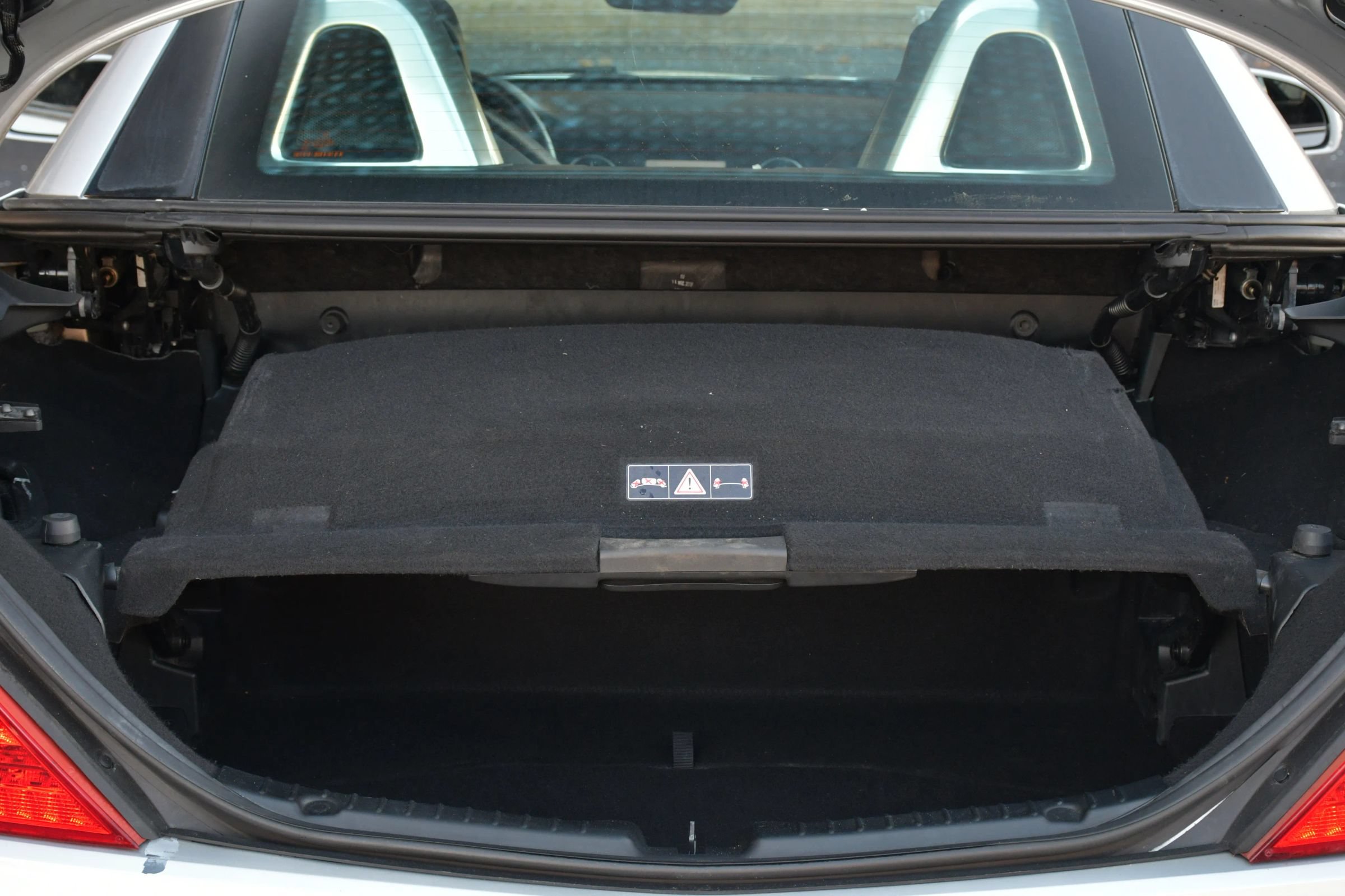 Used 2013 Mercedes-Benz SLK 250 image 32