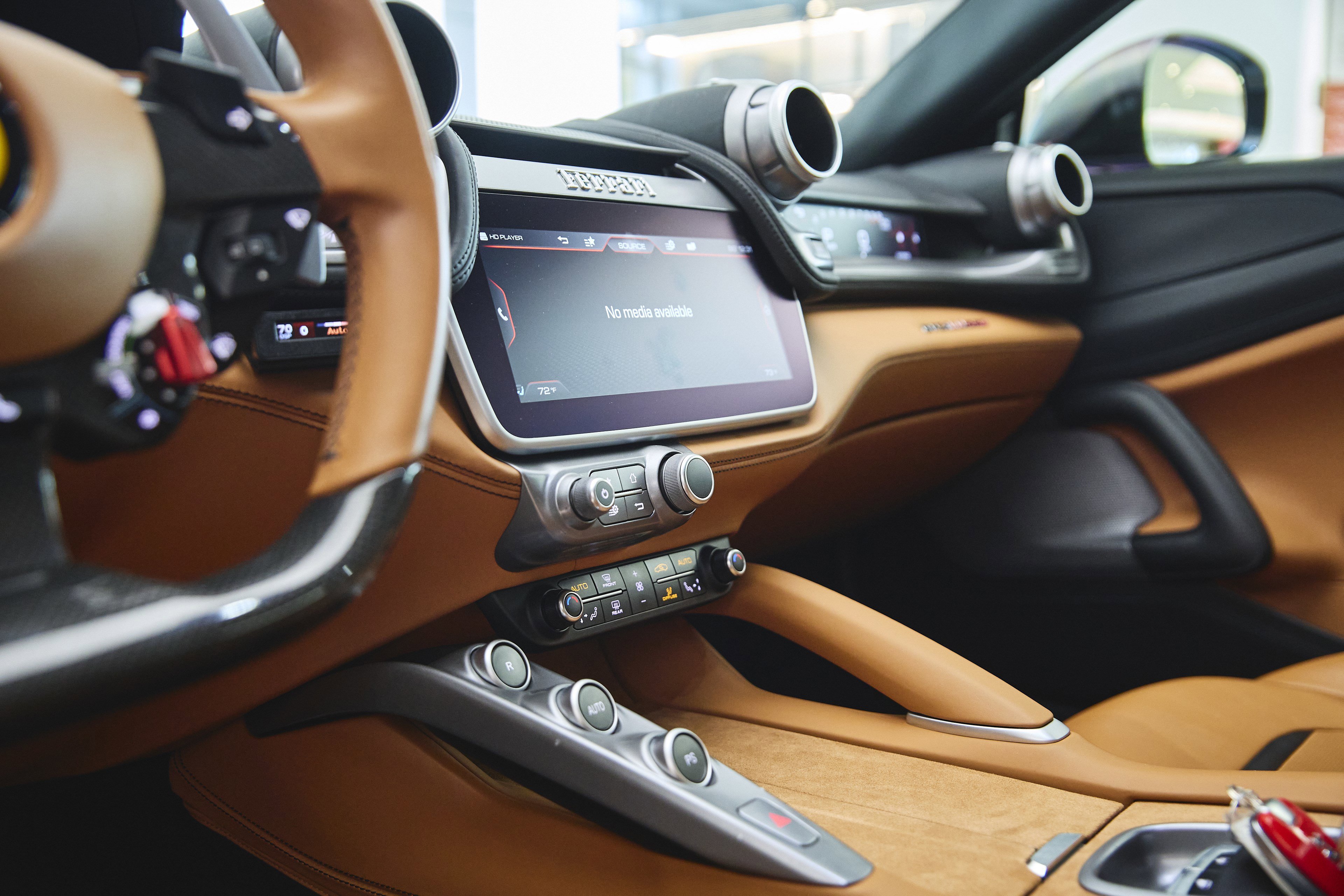 Used 2018 Ferrari GTC4Lusso image 21