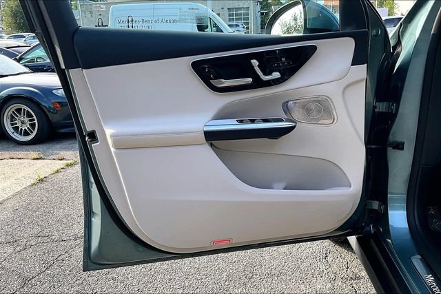 Used 2026 Mercedes-Benz GLC 300 4MATIC image 18
