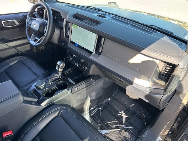 New 2025 Ford Bronco Outer Banks w/ Black Appearance Package image 33