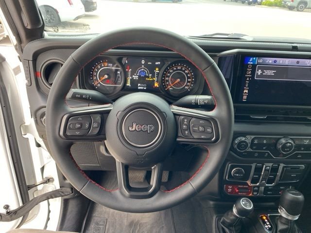 Used 2024 Jeep Gladiator Rubicon w/ Technology Group image 5