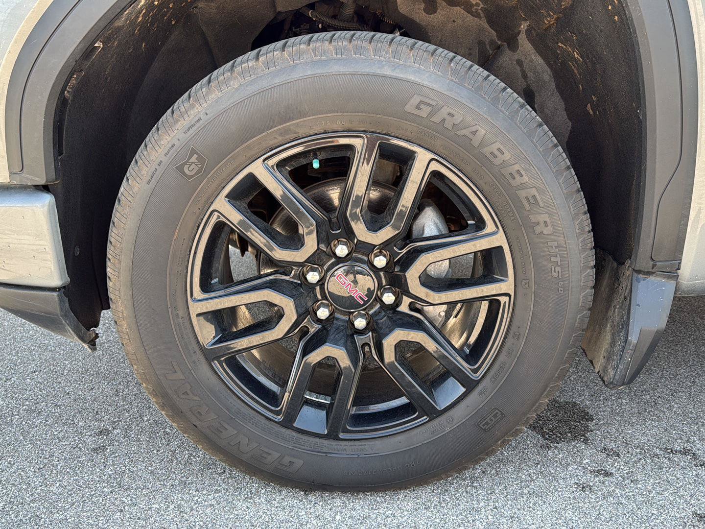 Used 2024 GMC Sierra 1500 Pro w/ Graphite Edition AWD/4WD image 13