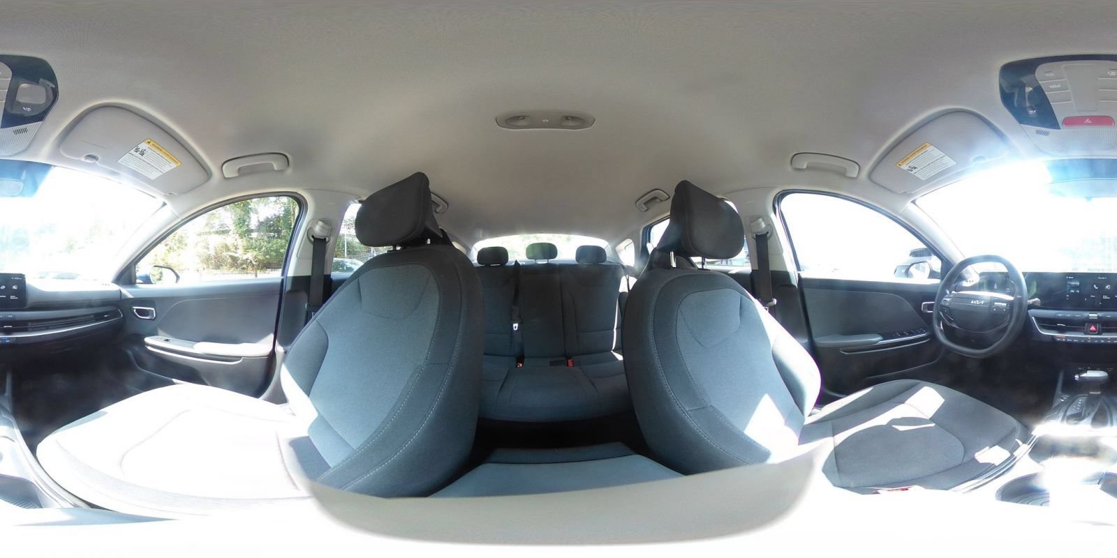 Used 2025 Kia K4 FWD image 40